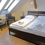 Ams