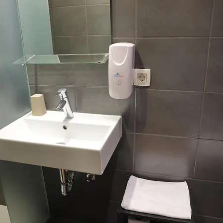 Ams * Λιουμπλιάνα